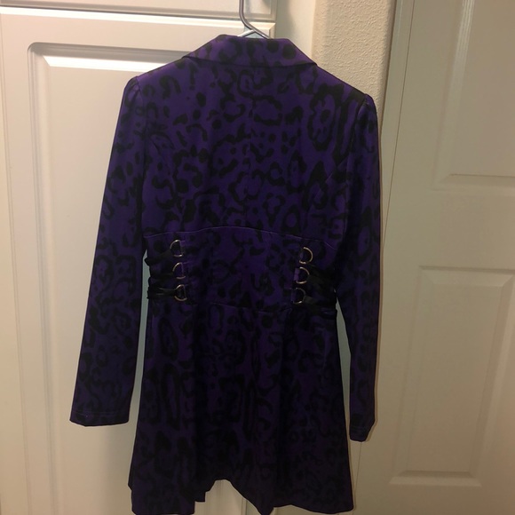 coat - Picture 3 of 4